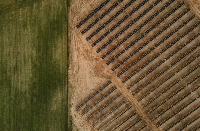 Policy Decision Support for Renewables Deployment through Spatially Explicit Practically Optimal Alternatives